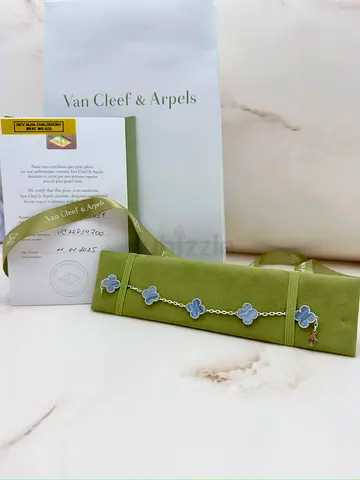 Authentic Van Cleef & Arpels Vintage Alhambra Bracelet Chalcedony