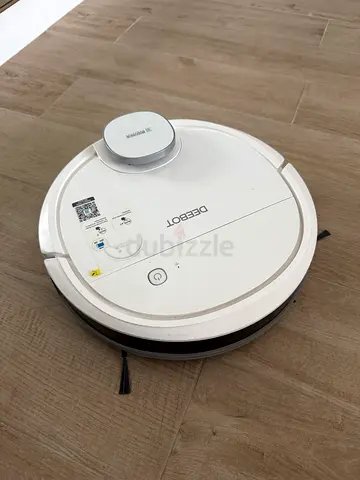 DEEBOT robot vacuum cleaner (Ecovacs) - used, working, new battery
