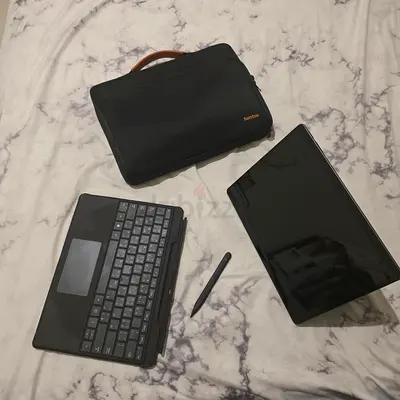 Microsoft Surface Pro 9 i7 12th Gen | 16GB RAM | 256GB SSD | Excellent Condition