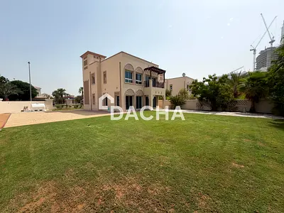 VACANT NOW | CORNER PLOT | SPACIOUS