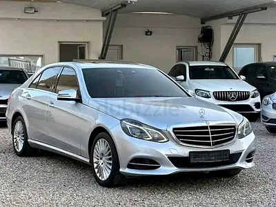 Mercedes-Benz E-Class E 300 2014 | Korean Specs | Pristine Condition