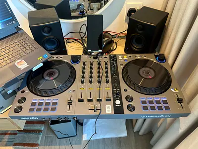 Pioneer DDJ-FLX6-GT DJ Controller – Excellent Condition