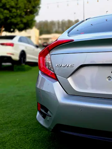 صورة 6 لـ 2021 Honda CIVIC
