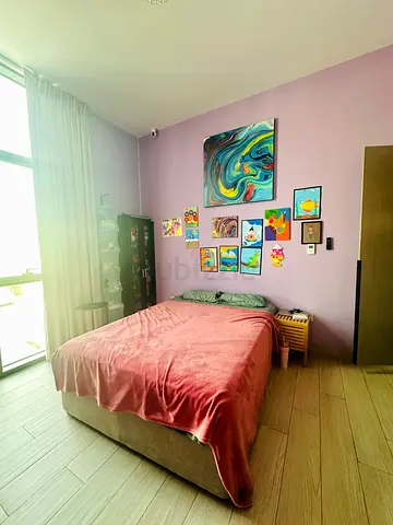 queen size bed with mattress
