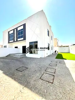 Luxury independent villa best location good price
