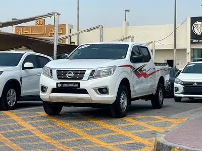 Nissan Navara 2022 SE GCC Specs - Excellent Condition | Original Paint | Low KM | 864 P M
