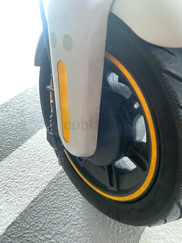 Electric scooter rear wheel and motor assembly (used) - spare/repair part