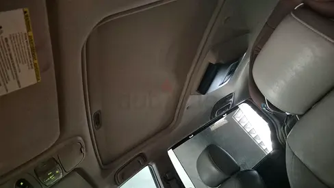 Reliable Toyota Sienna XLE 2006 | Japanese Specs | Excellent Condition