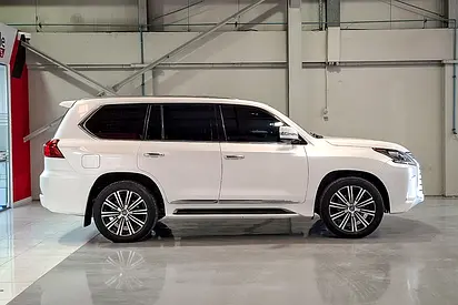 صورة 4 لـ 2021 Lexus LX-SERIES
