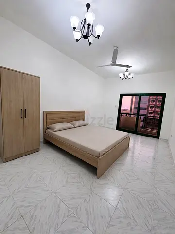 Spacious Furnished Family Room with Private Balcony – Bur Dubai
