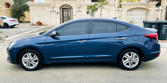 2019 Hyundai ELANTRA 照片 1