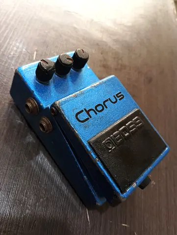 Boss CE-3 Chorus Guitar Effects Pedal - Vintage