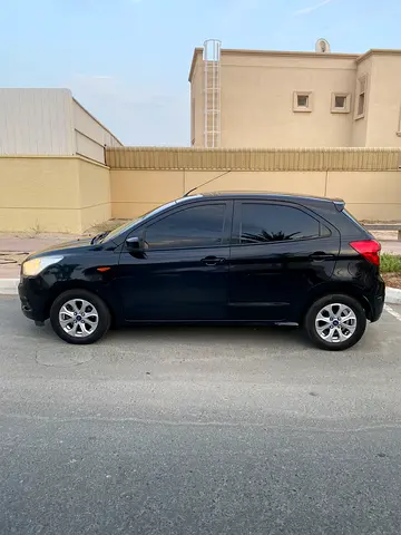 2016 FORD FIGO 照片 2
