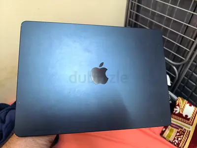 Macbook air m3 13-insh 2024