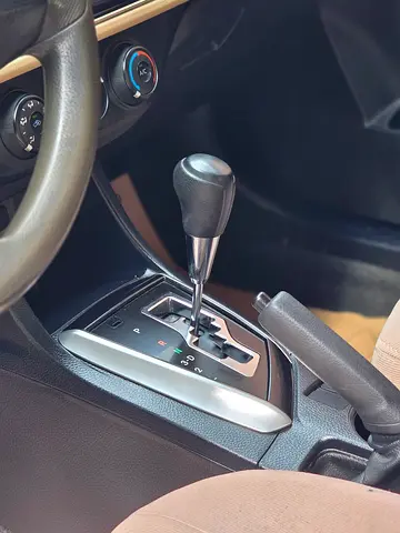 2015 Toyota COROLLA — фото 17