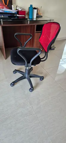 Ergonomic Office Chair with Red Mesh Backrest