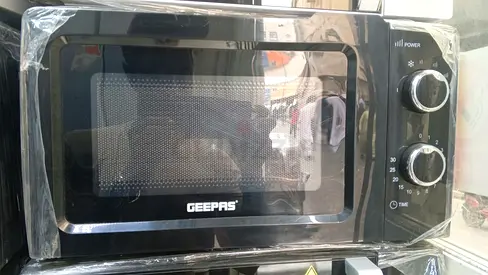Geepas Countertop Microwave Oven - Good Condition