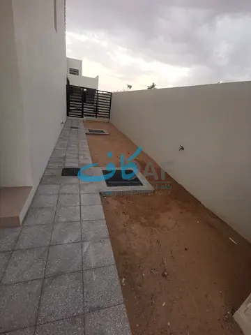 للبيع فيلا 4 غرفة مميزة في نسمة – الشارقة