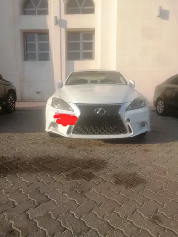 صورة 4 لـ 2013 Lexus IS-SERIES