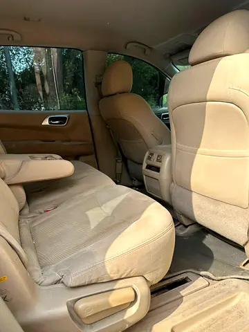 2015 Nissan PATHFINDER 缩略图 9
