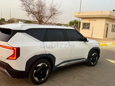 Clean Under warranty 2024 Kia EV5