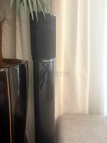 Harman Kardon 5.1 Home cinema. Expat owned. Amplifier+ stands+speakers + Subwoofer.