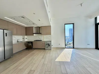 🔥 Luxury Chiller Free | 3 BHK | Prime Location | All Amenties Are Available | Azizi Riviera