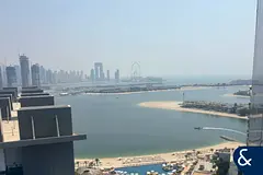Premium Studio | Top Floor | Sea View