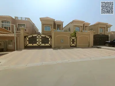 Spacious 5-Bedroom Villa for Rent | Family-Friendly Community