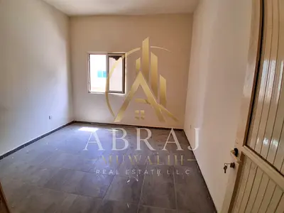 Lavish 2bhk dood building near Muwailah bus stop rent 35k