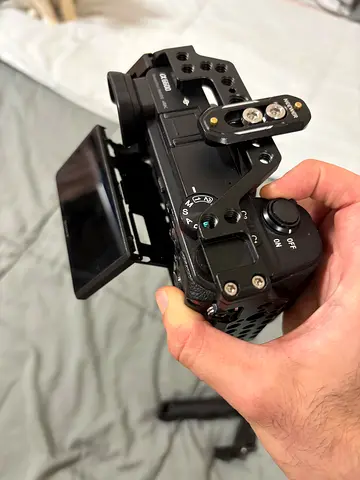 Full Sony a6600 setup with lens and Cage