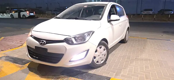 Hyundai i20 2013 | GCC Specs | Well Maintained Hatchback
