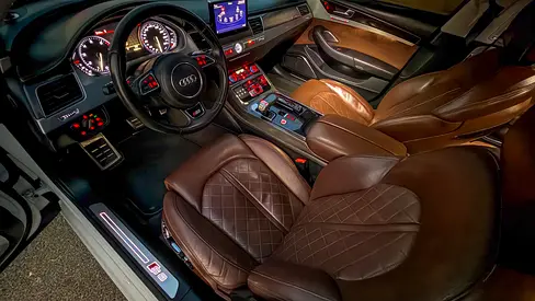 صورة مصغرة 13 لـ 2013 AUDI S8