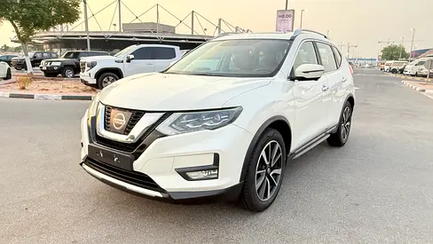 2018 Nissan X-Trail SL top option Gcc specs , excellent condition