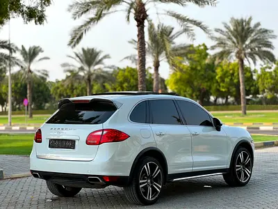 2014 Porsche CAYENNE — миниатюра 4