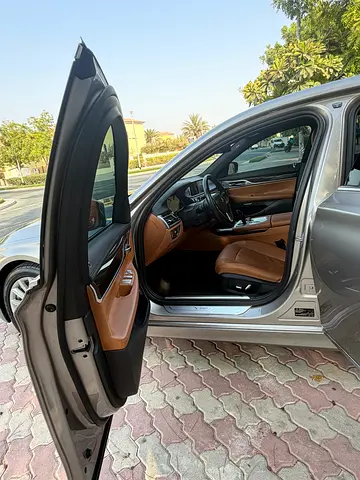 2017 BMW 7-SERIES 缩略图 9
