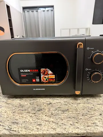Olsenmark Compact Microwave
