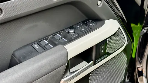 2020 LAND Rover DEFENDER thumbnail 9