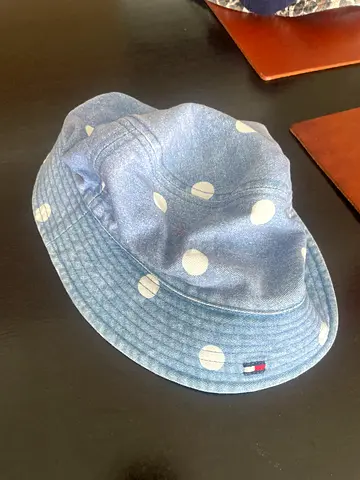 Tommy Hilfiger bucket hat size s