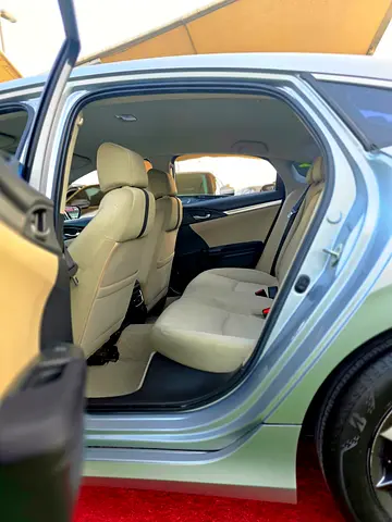 صورة 13 لـ 2021 Honda CIVIC