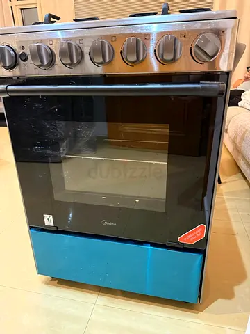 60x 60 Midea Freestanding Gas Cooker with Oven - in perfect Working Condition