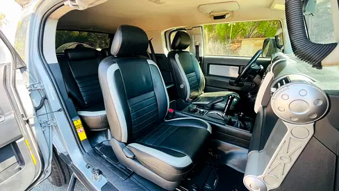 2017 Toyota FJ CRUISER photo 12