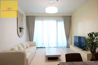 Downtown Views II building 3 high floor 2 BR full furnished