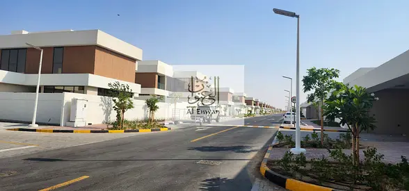 Standalone villa for sale 5bhk ready to move