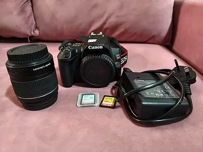 Canon EOS 250D