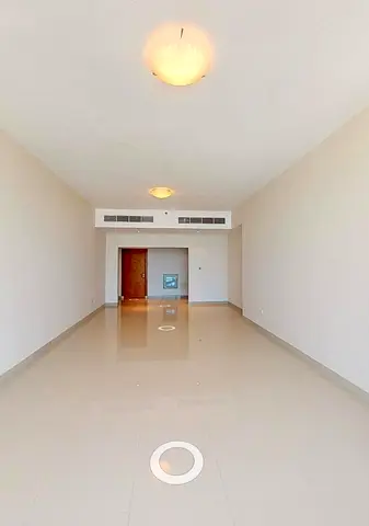Family Building _ Bright And Unique _ 3 Restroom 4 Bathrooms _ MaidRoom Laundry Room _ Huge Hall Op
