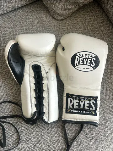 Cleto Reyes 16oz Lace-Up Boxing Gloves