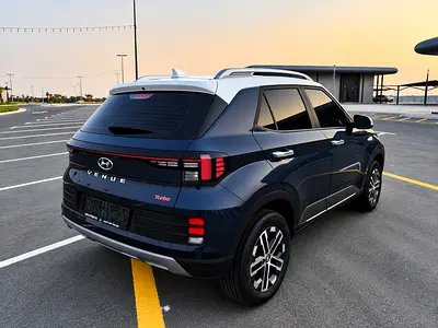 صورة 2 لـ 2024 Hyundai VENUE