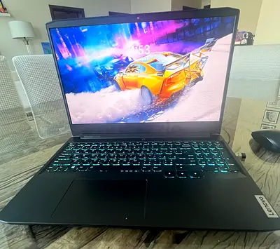 Lenovo IdeaPad Gaming 3 15IHU6