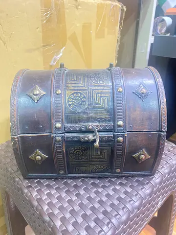 Wooden metal designed box-22cm length,15cm height
